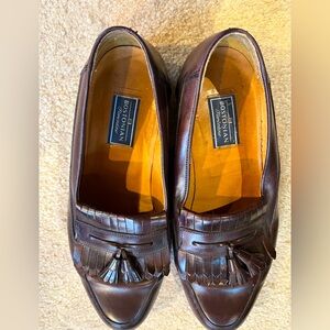 Bostonian classic tassel leather loafer